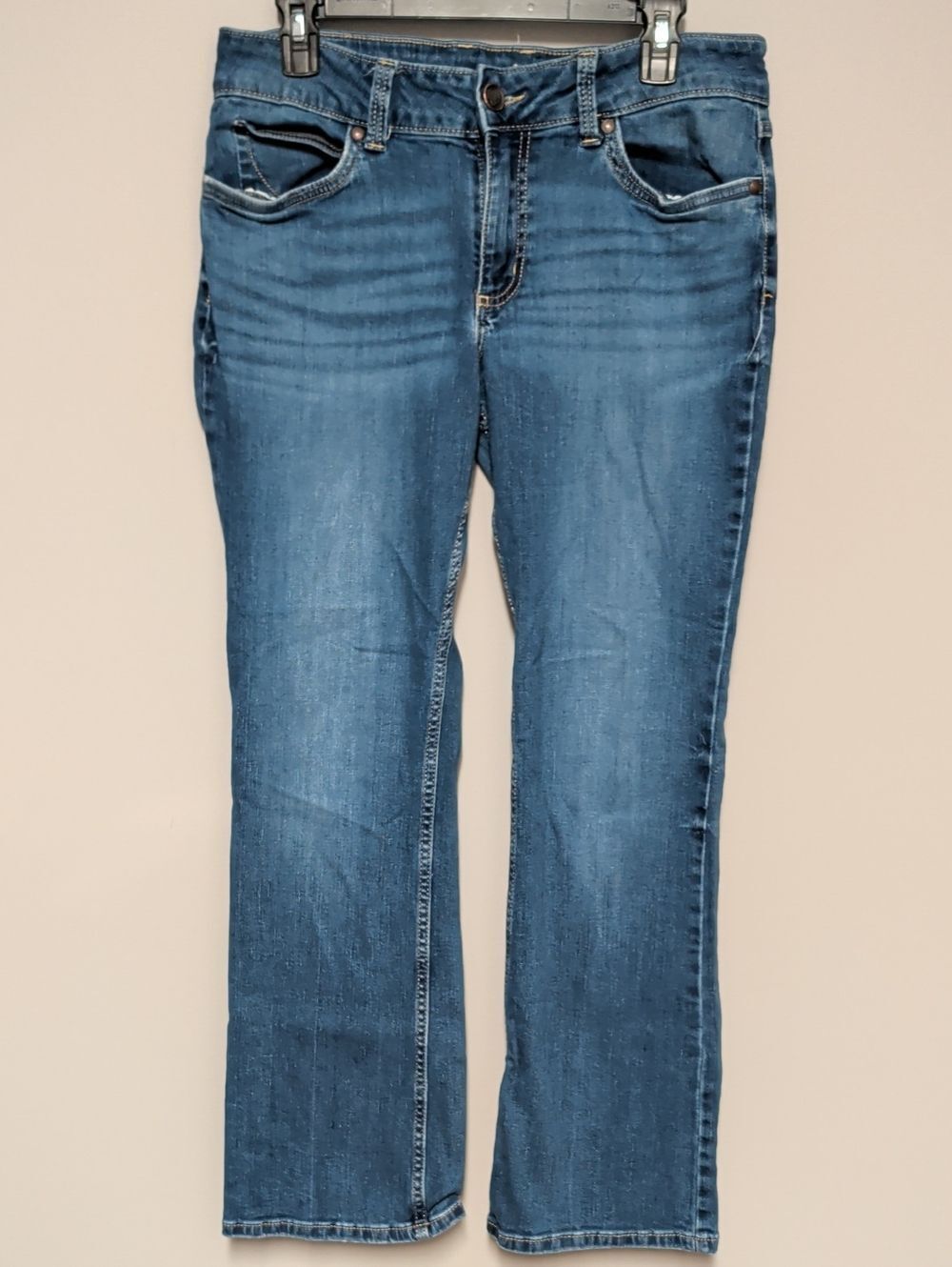 Wrangler Women's Boot Cut Jeans in Medium Blue Wash